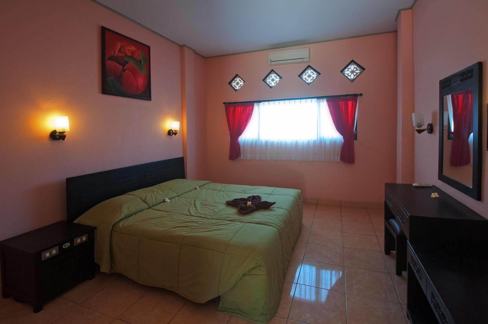 Pesona Beach Inn Kuta Lombok Eksteriør bilde