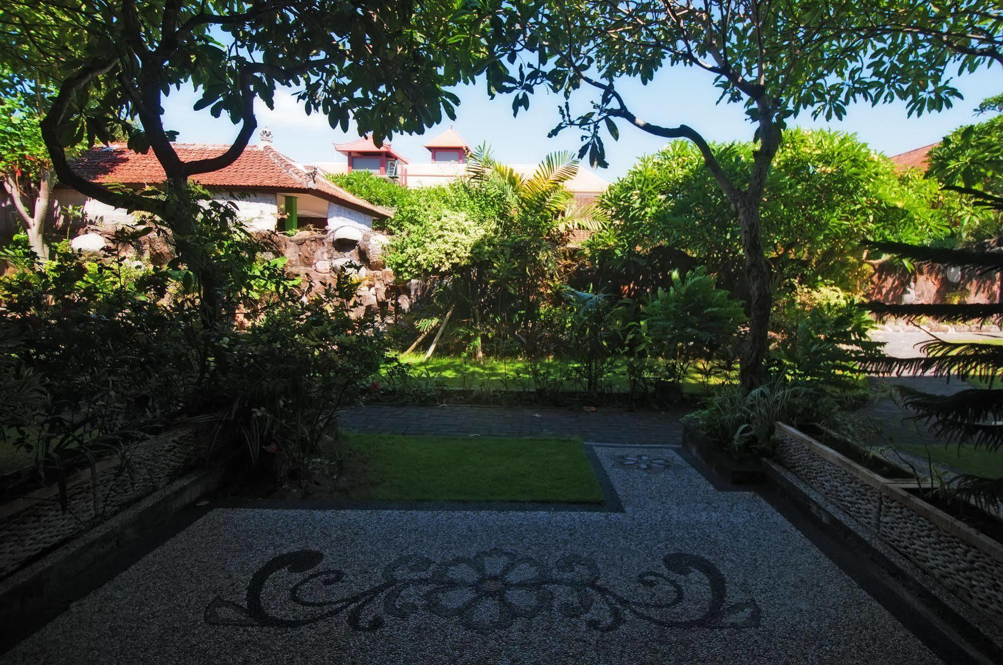Pesona Beach Inn Kuta Lombok Eksteriør bilde